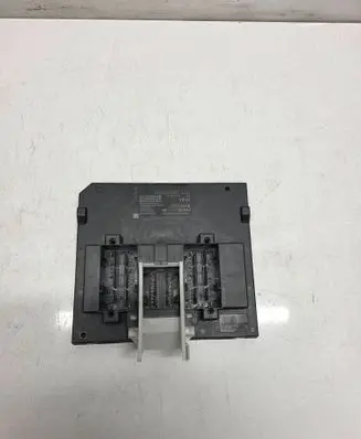 Volkswagen Tiguan Comfort/convenience module 5Q0937084DG BCMPQ37H 00413206