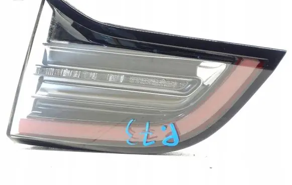 Tesla Model 3 Rear/tail lights 1077402