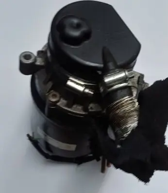 Mini One - Cooper R50 - 53 Power steering pump JER137