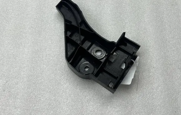 Audi A3 8Y Rear bumper mounting bracket 8V3807329A