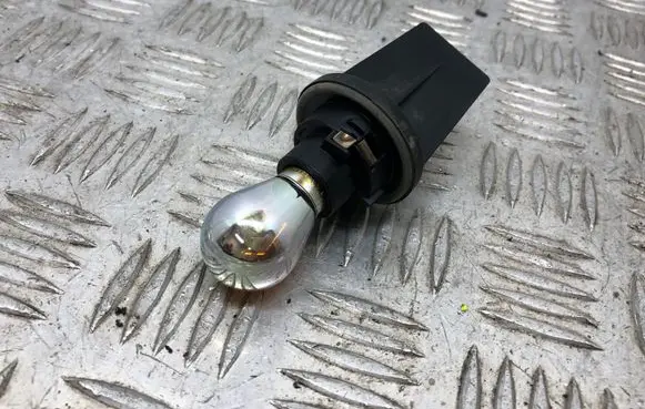 BMW 5 E60 E61 Headlight/headlamp bulb 15620100