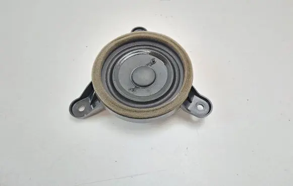 Audi A8 S8 D4 4H Front door speaker 4H0035397