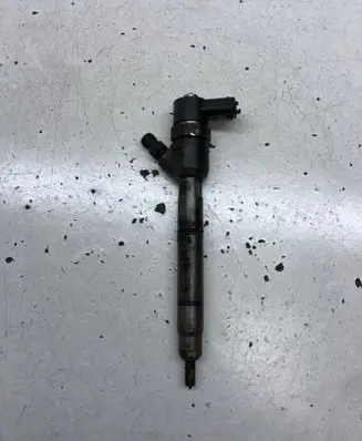 Hyundai ix35 Fuel injector 338002A800 0445110411