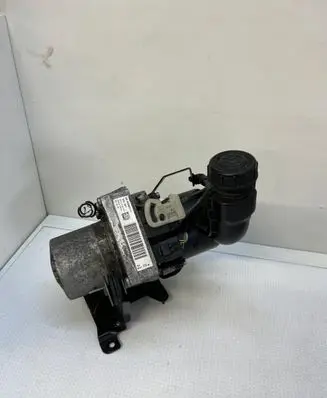 Peugeot 508 Power steering pump 9675277380