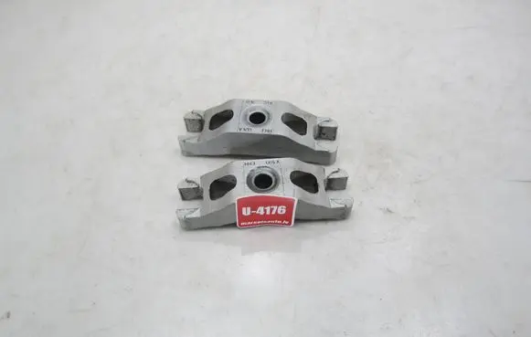 Volkswagen Golf VI Fuel Injector clamp holder 03L216 V300