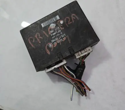 Nissan Primera Door central lock control unit/module 284502F901 05051112