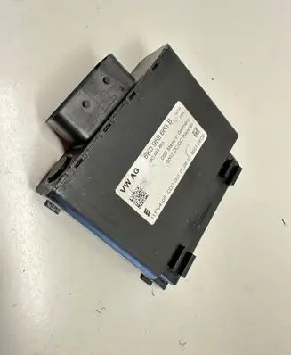 Audi A4 S4 B8 8K Voltage converter/converter module 8K0959663B 8K0959663 111004105