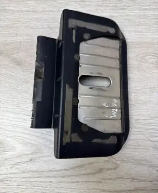 Mercedes-Benz E W211 Tailgate/boot lid lock trim A2116900089