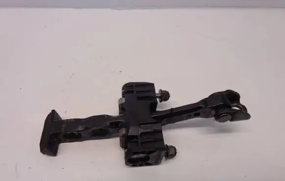 Volvo XC70 Front door check strap stopper 31217753