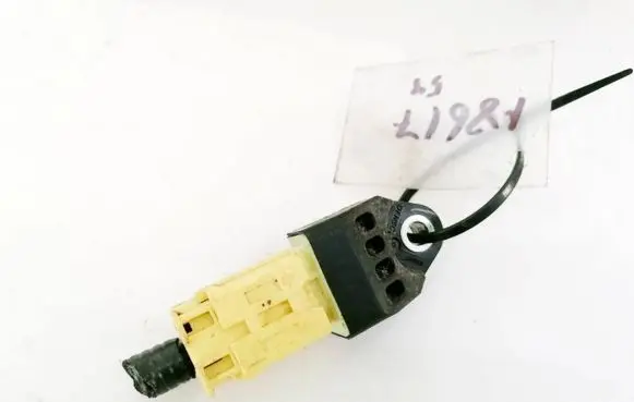 Toyota RAV 4 (XA30) Airbag deployment crash/impact sensor 8983142010 89831-42010