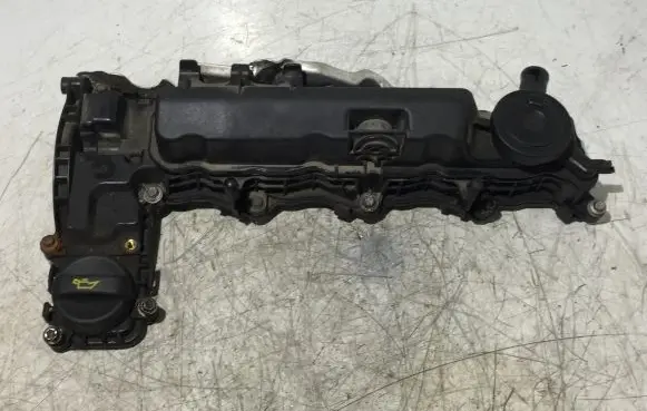 Rocker cam cover