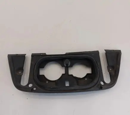 Nissan Leaf II (ZE1) Electric car charge socket cover 657305SH0A