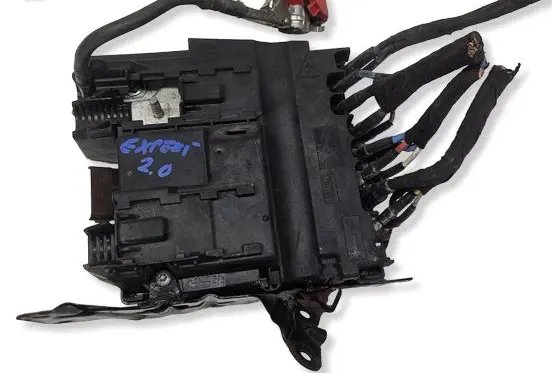 Peugeot Expert Battery control module 96753501804CAR 9675350180