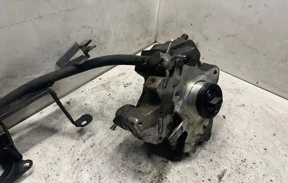 Hyundai Santa Fe Fuel injection high pressure pump 3310027400