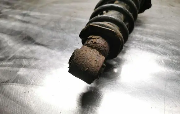 Toyota Avensis T250 Rear shock absorber with coil spring 