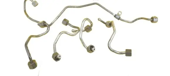 Mazda 6 Fuel injector supply line/pipe SH01