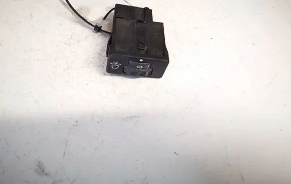Toyota Aygo AB10 Headlight level height control switch