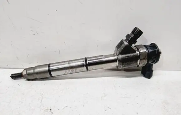 KIA Sportage Fuel injector 0445110589 338002A610