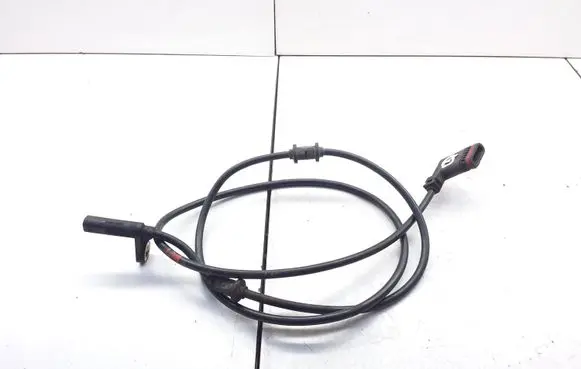 Mercedes-Benz C W204 ABS rear brake sensor A0395452628