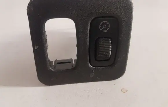 Mitsubishi Pajero Headlight level height control switch MR4026