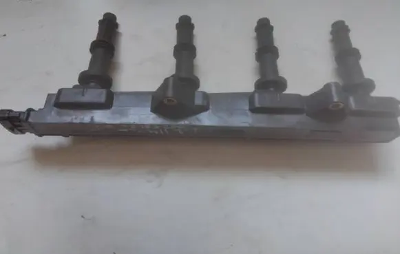 Opel Signum High voltage ignition coil 09153250