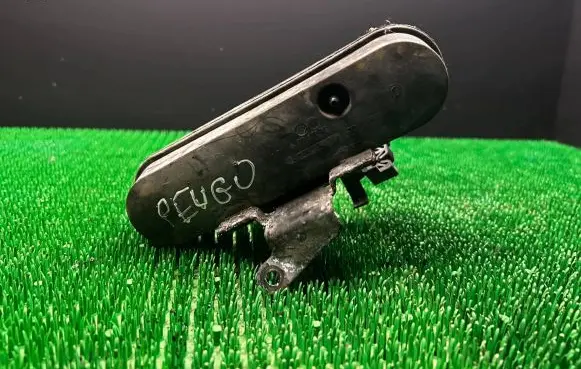 Peugeot 407 Vacuum air tank 9635576177