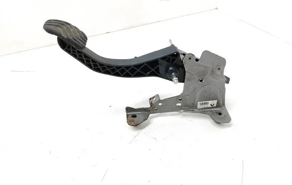 Renault Espace V (RFC) Clutch pedal 465030450R
