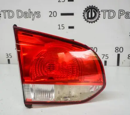 Volkswagen Golf VI Tailgate rear/tail lights 5K0945093J