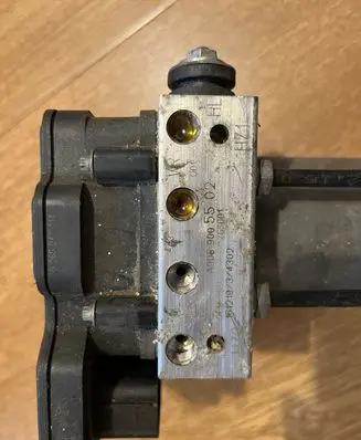 Mercedes-Benz Sprinter W906 ABS Pump A90690055022697990265244414