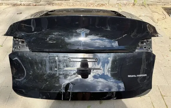 Tesla Model Y Truck tailgate CZESCICARSPLTESLAY