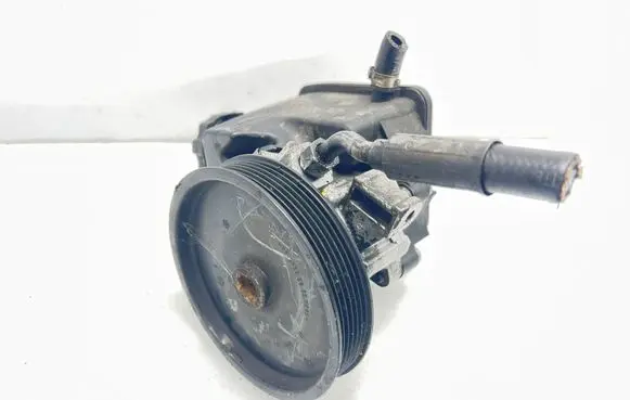 Mercedes-Benz E W211 Power steering pump A0044667001