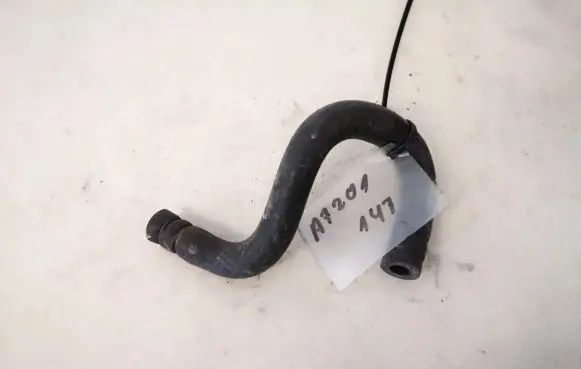 Nissan X-Trail T30 Engine coolant pipe/hose