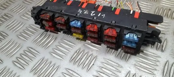 Mercedes-Benz C W202 Fuse box set