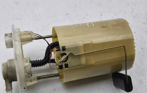 Toyota Corolla E120 E130 Fuel level sensor 0580300013 7701002040