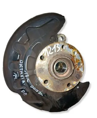 Skoda Octavia Mk3 (5E) Front wheel hub 