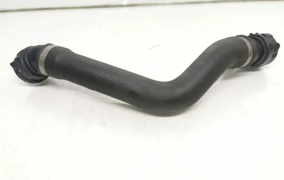 BMW 5 E60 E61 Engine coolant pipe/hose 7789722 17127789722 7789742