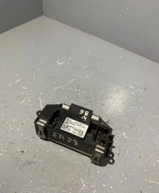 Volkswagen PASSAT B6 Heater blower motor/fan resistor 3C0907521 987651G 2468105381