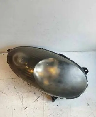Nissan Micra Headlight/headlamp 89900071 909D80T09Z