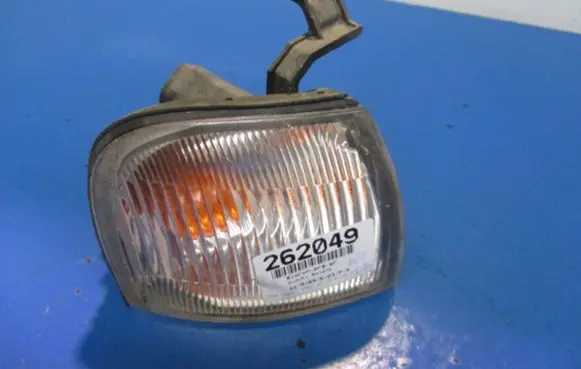 Suzuki Baleno EG Front indicator light