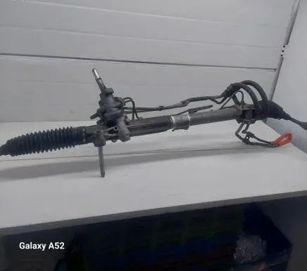 Peugeot 407 Steering rack 6900000789