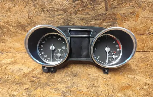 Mercedes-Benz ML W166 Speedometer (instrument cluster) A1669007610 0263683194 A1669010302