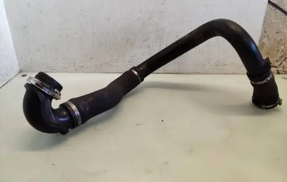 Opel Insignia A Intercooler hose/pipe 2005113B