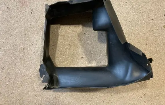 Audi Q7 4M Intercooler air channel guide 4M0145334C