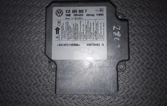 Skoda Fabia Mk2 (5J) Airbag control unit/module 1C0909605F