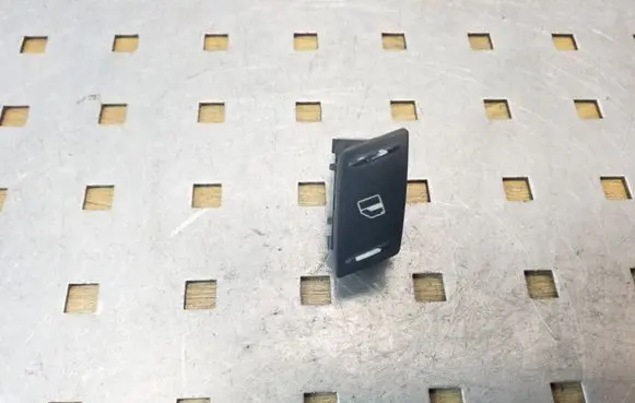 Skoda Octavia Mk2 (1Z) Electric window control switch 1Z0959855