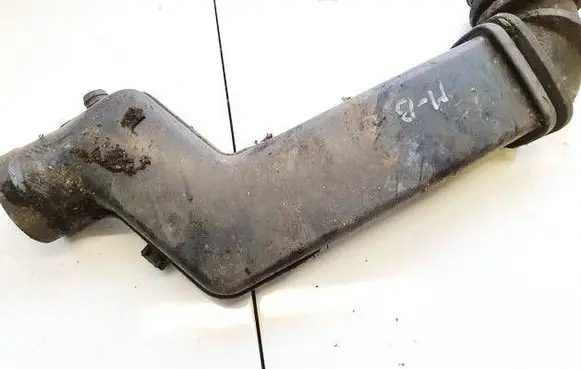 Mercedes-Benz E W124 Air intake hose/pipe 1111400912