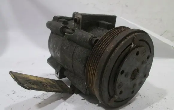 Ford Mondeo MK I Air conditioning (A/C) compressor (pump) 94BW190629CA