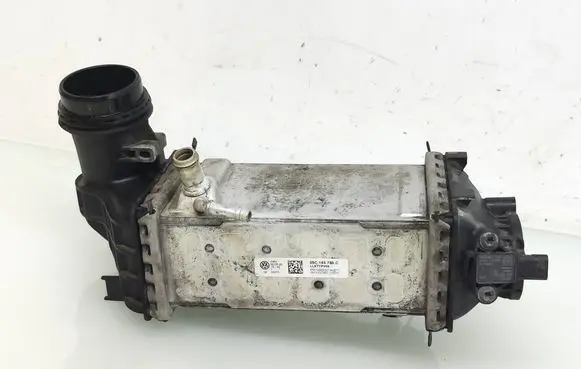 Volkswagen T-Cross Intercooler radiator 05C145785C 04E906051J