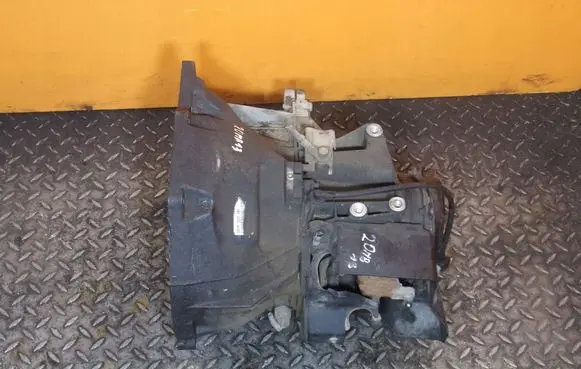 Ford Fiesta Manual 5 speed gearbox DV1R7002ABF 20MB13