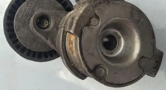 BMW 1 F20 F21 Alternator belt tensioner 